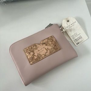 Pixie Mood Cork Wristlet